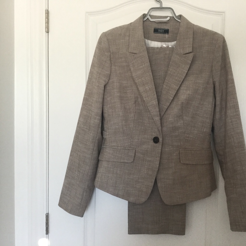 Suits 2 pieces - Picture 4 of 4